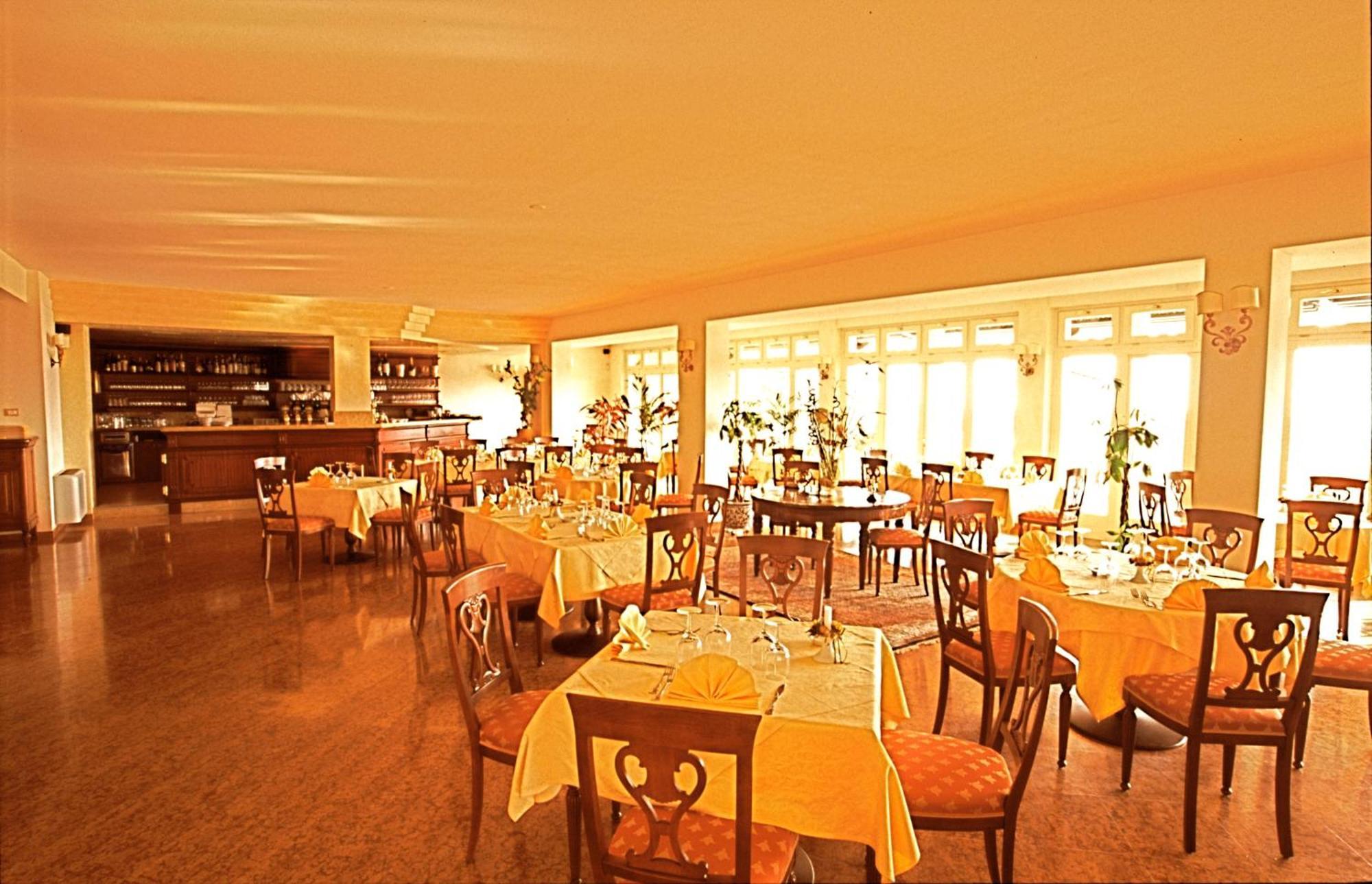 Hotel La Dolce Vita Cavaion Veronese Luaran gambar