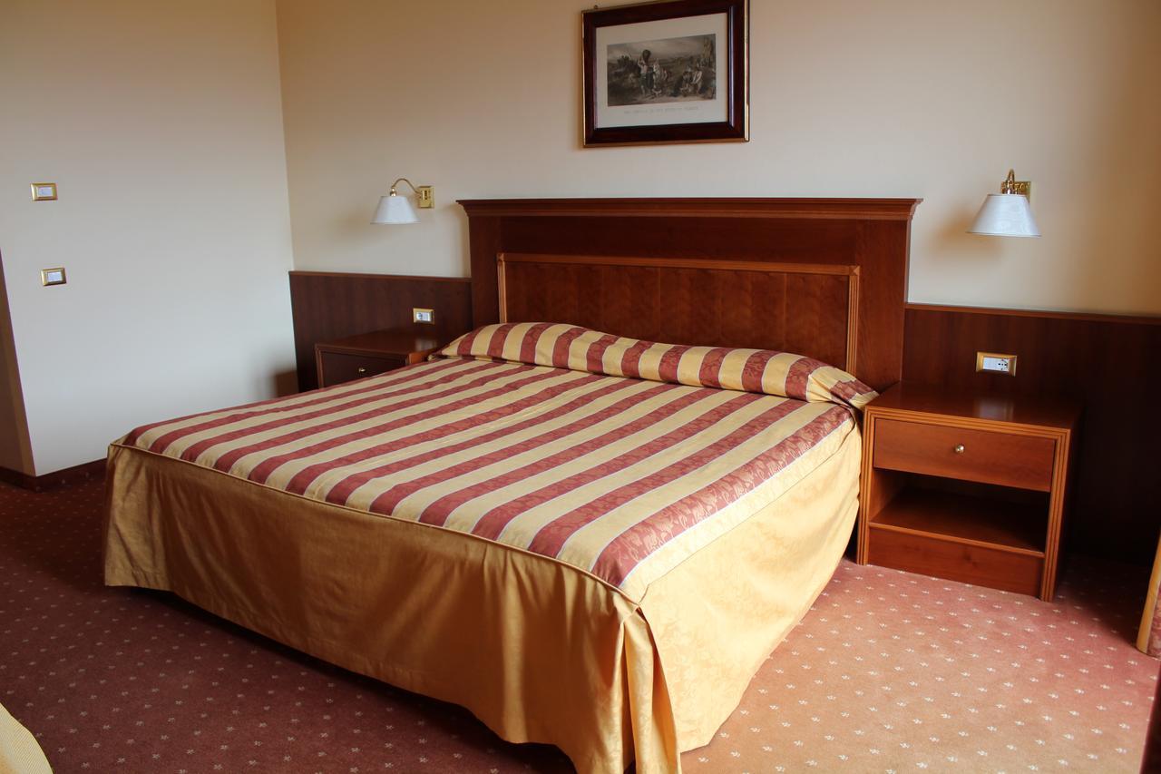 Hotel La Dolce Vita Cavaion Veronese Luaran gambar