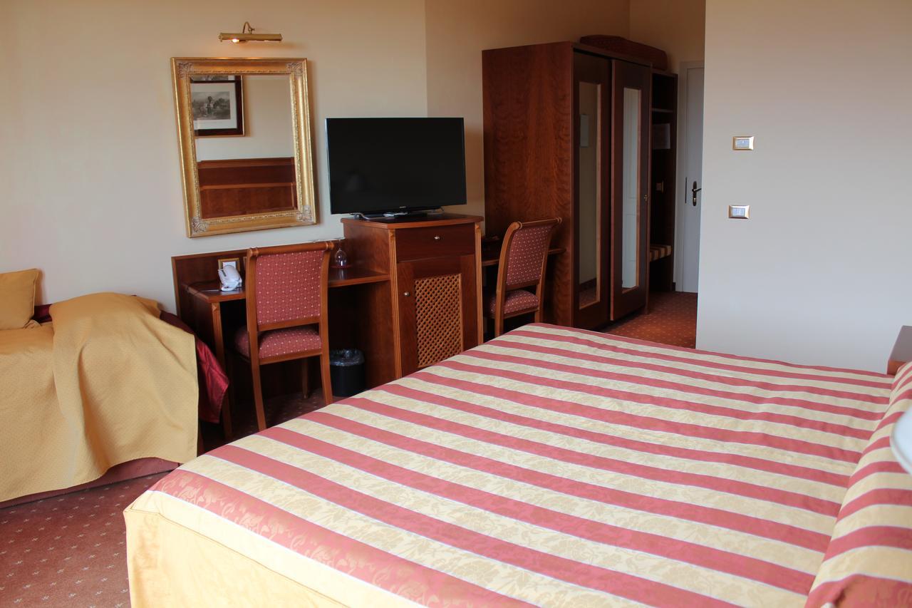 Hotel La Dolce Vita Cavaion Veronese Luaran gambar